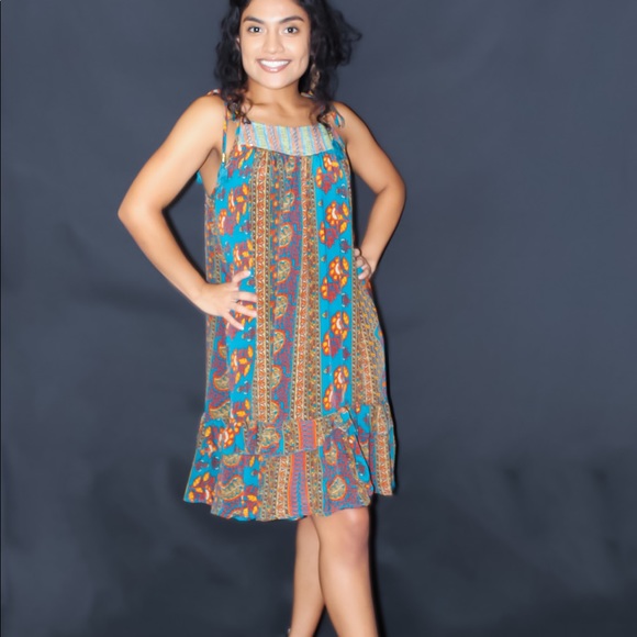 BOHO INSPIRED PRINT SPAGHETTI STRAP MIDI DRESS - Picture 3 of 8